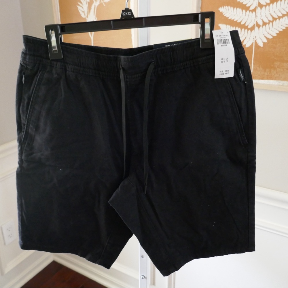 New With Tags Men's Black Hollister Advanced Stretch 9" Jogger Shorts